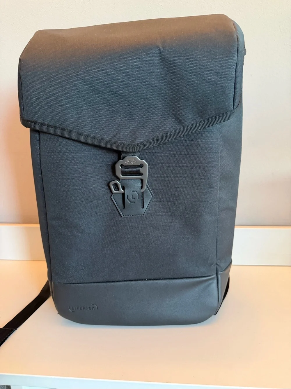 NWT Solgaard Lifepack Backpack Anti Theft Tech Laptop Bag Black NO SOLARBANK